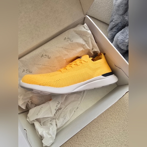 NIB!! APL, Women's TechLoom Breeze, Marigold/Midnight/White, Size 7.5 -MSRP $245 - Picture 5 of 7